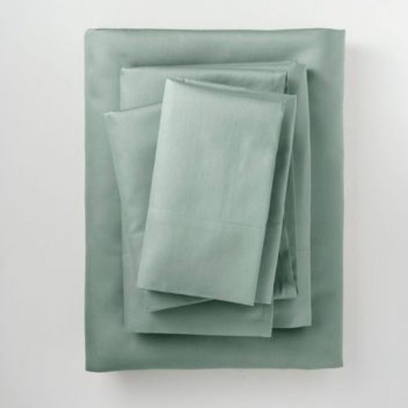 Full 300 Thread Count Temperature Regulating Solid Sheet Set Sage Green Casaluna